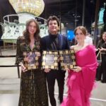 Vikas Khanna Instagram - One of the most powerful evenings in New York. Last night we received “The Most Influential Indian Awards” by Elite Magazine. I’ve never seen a ceremony sooo perfectly orchestrated in my life and that too at the Statue of Liberty. Holy Goddddd…. I’m with these 2 dynamic women, who are daughters of India……who have embraced India with so much love & dignity & India loves them back multiple times. World is our family as we say in India. Thank you @puraskar & team for creating this milestone.