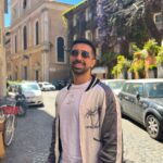 Vikram Barn Instagram - Good weather, good vibes ☀️ Rome, Italy