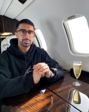 Vikram Barn Instagram - My enemies are after me. Send $100k