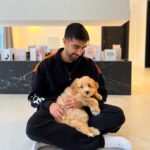 Vikram Barn Instagram - My favourite kind of visitor ☺️ London, United Kingdom