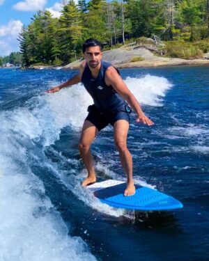 Vikram Barn Instagram - Surfs up 🏄🏻‍♂️ 

Shoutout to @mrwoofless for the lessons 🙌🏽