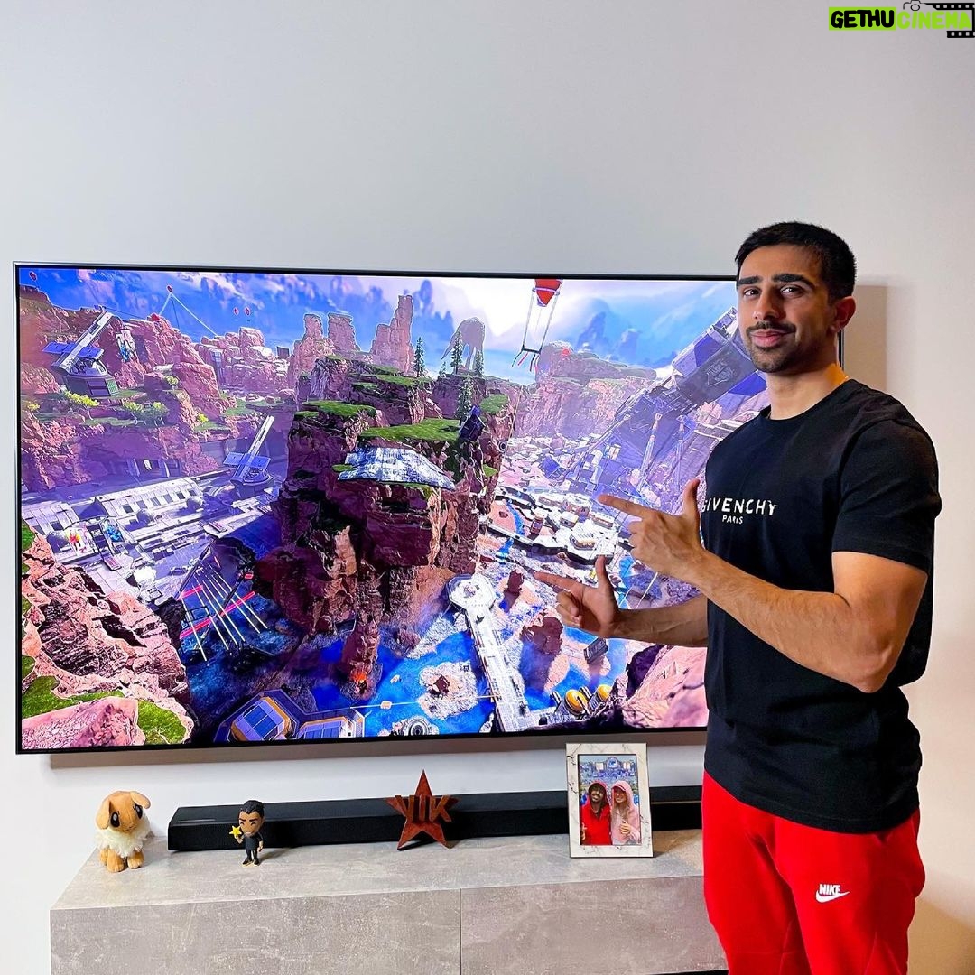 Vikram Barn Instagram - AD - Console gaming just went to the next level on my new @SamsungUK Neo QLED QN900A TV and matching soundbar. I’ve been spending time checking out some titles that showcase the crazy detail of the 8K Infinity Screen. Its ultra slim design and nearly bezel-less frame means nothing gets in the way of the limitless picture - perfect for levelling up my gaming experience. #SamsungNeoQLED #TeamSamsungUK #AD London, United Kingdom