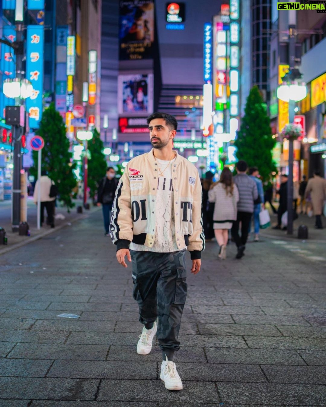 Vikram Barn Instagram - Tokyo hits different Tokyo, Japan