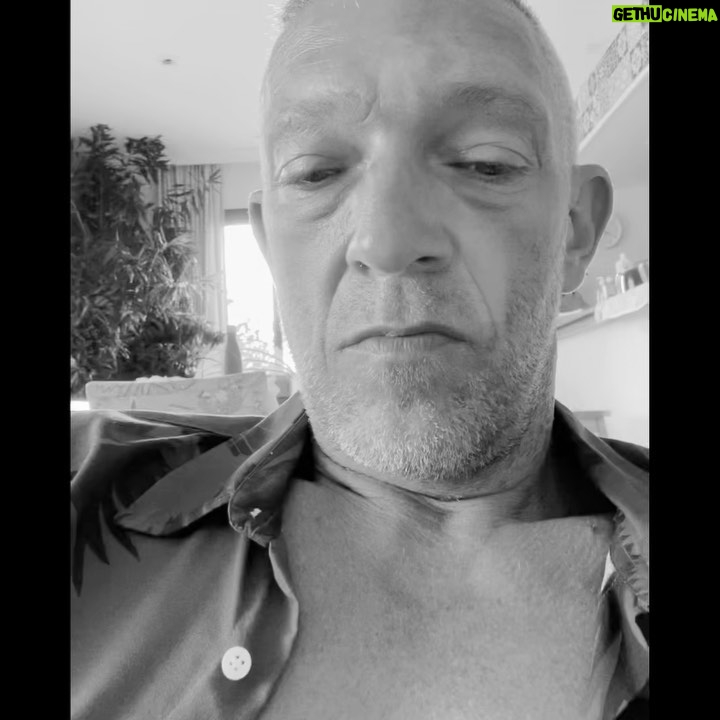 Vincent Cassel Instagram - #declaraçao❤️🤪 Brasil - Rio de Janeiro