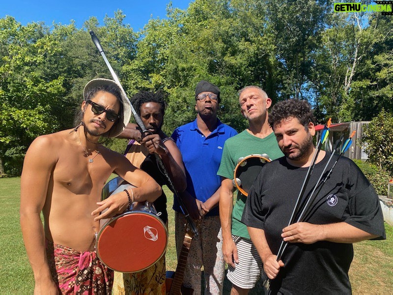 Vincent Cassel Instagram - Boyz just wanna have fun 😘 #clique #lespotos The Place To Be