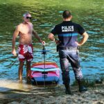 Vincent Cassel Instagram - Ok, promis m’sieur l’agent je ne volerai plus....au dessus de l’eau😇 @takumaconcept #flyabovewater #efoil #foilsurfing Lac de Saint-Pée-sur-Nivelle