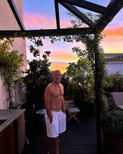 Vincent Cassel Instagram - A Brand new Day ❤️ Bonne rentrée à tous