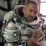 Vincent Cassel Instagram - Âcting is an important and serious f*****g job, never forget !🐰 #word @underwatermovie #captaincalamari 20th Century Fox