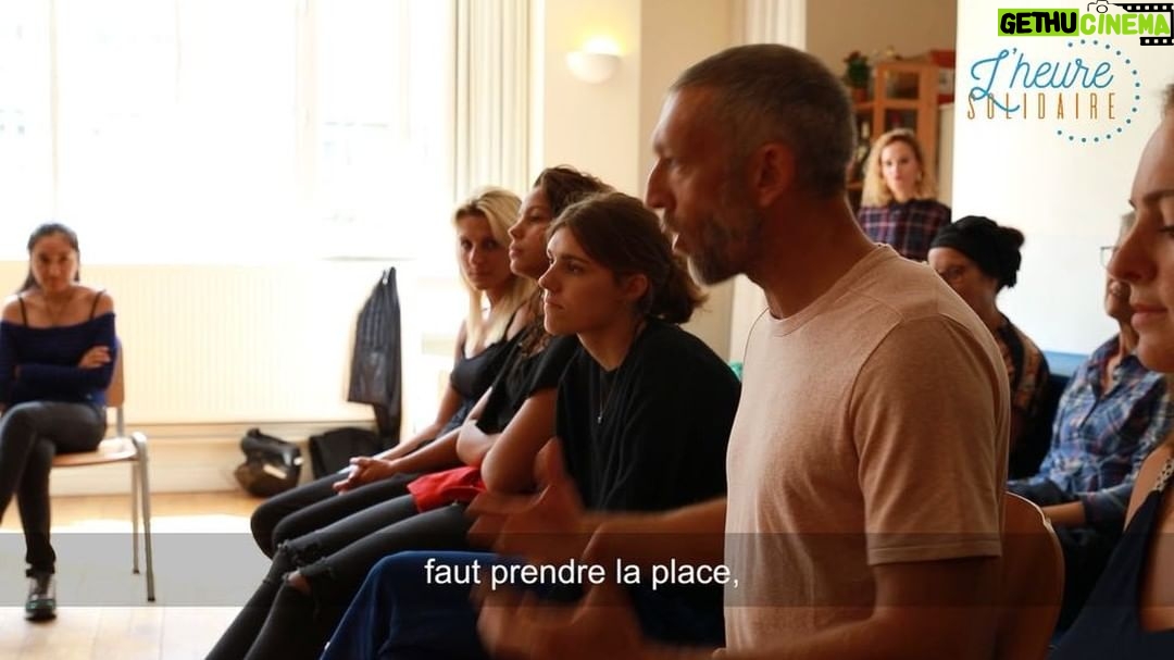Vincent Cassel Instagram - Le 29 octobre, si vous pouvez, faites comme moi, donnez une heure de votre temps. @habitatethumanisme #heuresolidaire