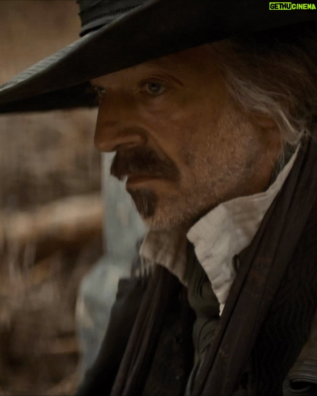 Vincent Cassel Instagram - LES TROIS MOUSQUETAIRES-DARTAGNAN Sortie le 5 Avril @martin_bourboulon @francoiscivilofficiel @vincentcassel @romainduris @piomarmai @evagreenweb @garrel_louis_ @vickykrieps @lynakhoudri @4tunelloyd #ÉricRuf #MarcBarbé @patrickmilleofficiel #JulienFrison @matt_delaporte @alexdelapat @lestroismousquetaireslesfilms #LesTroisMousquetairesLesFilms #DArtagnan