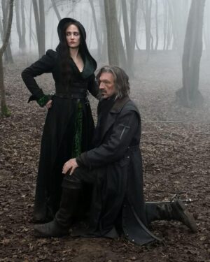 Vincent Cassel Instagram - Last year I was lucky enough to work twice with one of the most talented actresses in this industry. Soon enough, the result of our partnership will be available to audiences around the world. All I can say is that I’m really proud of what I saw…
#liaison @appletvplus 
@lestroismousquetaireslesfilms  @pathefilms