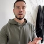 Vinny Guadagnino Instagram - #larocheposaypartner See you guys on #MelanomaMonday on May 1st at 10 Hudson Yards for the #SaveOurSkin day with @larocheposayusa 😎 the event is all day and I’ll be there 2-4pm! #larocheposayusa
