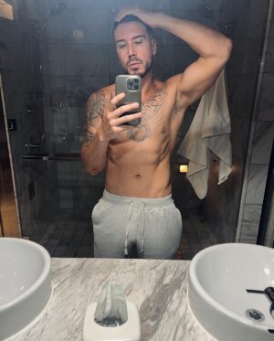 Vinny Guadagnino Instagram - a lot changes when you stop chasing the prize and start being the prize