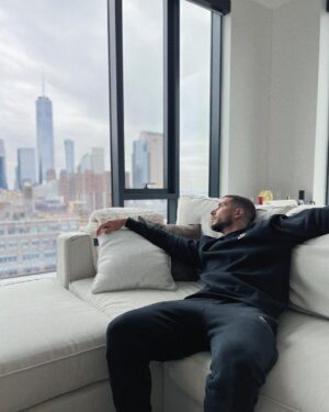 Vinny Guadagnino Instagram - stop looking for the one…be the one, and let them all come to you
