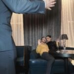 Vinny Guadagnino Instagram - Being single is crazy. One day I’m with my boo…the next I’m with yours. - (ps this is a joke hence the man catching us “cheating” and the caption. She is my friend and we are not kissing)