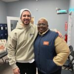 Vinny Guadagnino Instagram - Stopped by @foodbank4nyc’s Community Kitchen & Pantry who helps serve food to Harlem residents. Food Bank serves nearly 1,000 New Yorkers a day through their Community Kitchen alone. It was so inspiring to see their mission and action and make a real difference for the 1.2 million food insecure New Yorkers who don’t have enough to eat. link in my bio to learn more about their awesomeness ! Harlem, New York