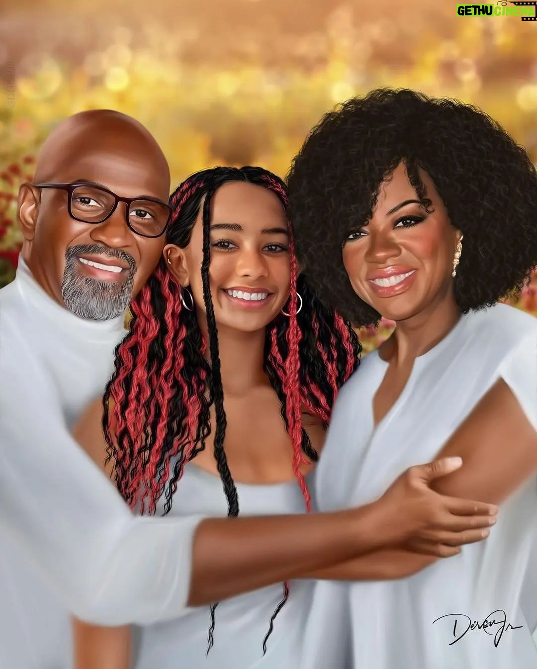 Viola Davis Instagram - I wish for everyone love and connection in this coming year. Amidst all the storms, heartbreak, losses and wins that is life.....I pray that everyone has someone/people in their lives that have their back. The people that remind you of the sacredness of feeling ALIVE....and hopeful....and valued....May you all have someone who looks at you like you're magic. Happy New Year! ❤️❤️❤️ 🎨@dersujr
