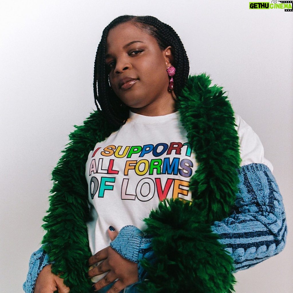 Virgil Abloh Instagram - building community atop the @off____white™ platform. “I Support All Forms of Love” ~ 100% of the proceeds will go to Black LGBTQIA+ Migrant Project to further their work, globally. @ayo_zuri and i are proud to announce the launch of the “I Support All Forms of Love” Pride capsule collection featuring special edition t-shirt and belt in order to raise awareness, honor LGBTQIA+ History Month activists and raise funds.  the money raised will support the Black LGBTQIA+ Migrant Project (BLMP @officialblmp): a Black Queer & Trans Migrant led independent organization sponsored by the Transgender Law Center, which envisions a world where no one is forced to give up their homeland and where we are free and liberated. you can support the Black LGBTQIA+ Migrant Project by amplifying their stories, shopping the “I Support All Forms of Love” Pride capsule collection or donating via link in their bio. — The capsule collection is available through the following channels with 100% proceeds going to @officialblmp: off---white.com @farfetch @off_____white_____miami @off___white___lasvegas @em___pty___gallery — activists c/o @aneiry_zapata96 @uche_onwa @kadecahe @ayo_zuri