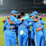 Vishal Mishra Instagram - Thank you #teamindia 🇮🇳 for all the joy & entertainment! Your brilliance through the last 1.3 months has brought the whole Nation together.This was just one off day.We are with you always ! Thank you for everything !! Onwards n Upwards ❤️🇮🇳👊🏻 #thankyouteamindia