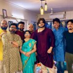 Vishal Mishra Instagram - Shubh #Diwali apko aur Apke parivar ko! Humare Parivar Ki Taraf Se 🔆❤️🪔