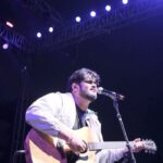 Vishal Mishra Instagram - When you sing back to me , I feel alive ❤️ I love you all 🫶🏽 #vmlive . #reels #instareels #vishalmishra