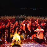 Vishal Mishra Instagram - Stars Fell From The Sky Last Night @synapsedaiict #GandhiNagar 🫶🏽 Our hearts came together & became 1 & we sung tunes of love , hurt and heal. Nothing but love for all you at @daiictofficial ❤️🚀 I Love You All. . . #VishalMishra #LiveInConcert