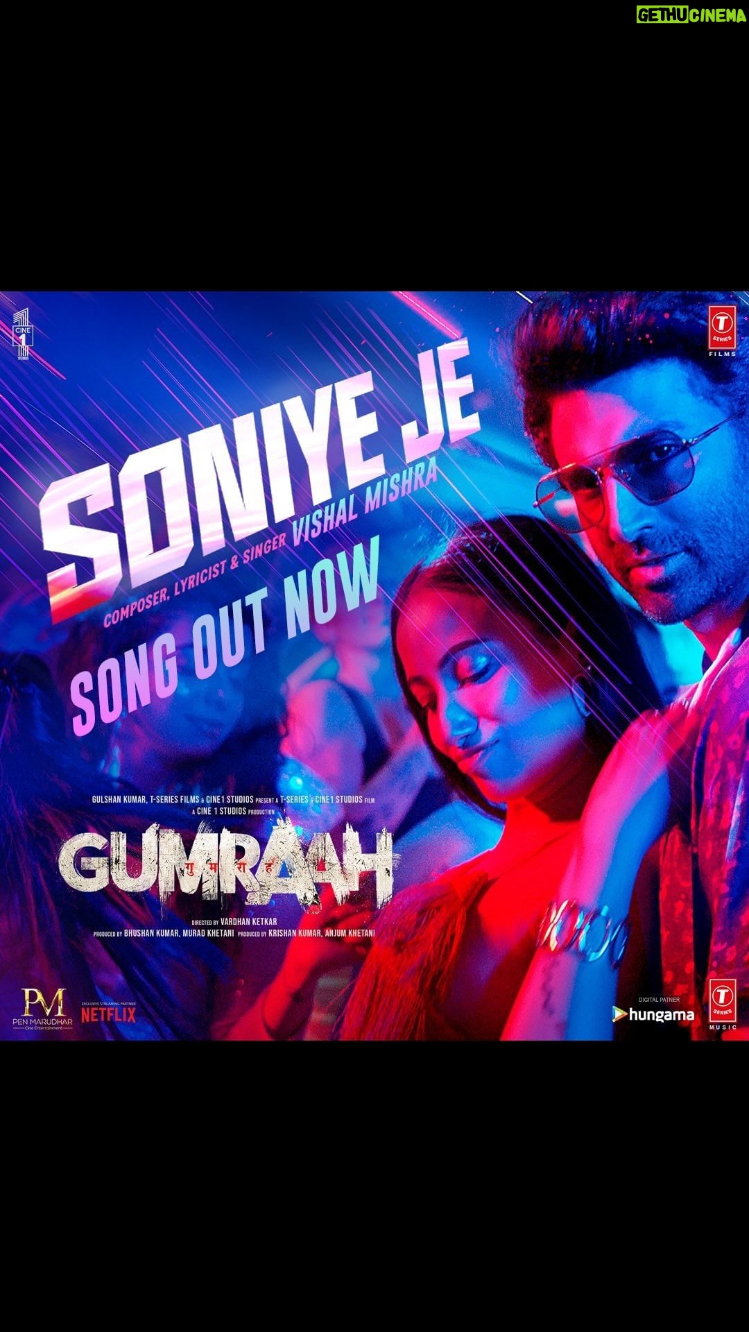 Vishal Mishra Instagram - Making #SoniyeJe was a vibe ❤️ Go Hear It Now & Tell Me Do You Feel It Too 😍 Feat @adityaroykapur OUT NOW🚀( link in bio) . @mrunalthakur @vedikapinto @v__________k @ronitboseroy @muradkhetani #BhushanKumar #KrishanKumar @anjummurad @cine1studios @tseriesfilms @tseries.official @adil_choreographer @shivchanana @neerajkalyan24 @castingchhabra @aksnash @vineetmalhotra @deepakkalra @shadabrayeen @trihangkulahkar @kumargauravsing @bixal__purplehaze #VishalMishra