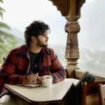 Vishal Mishra Instagram - #PahadonMein ⛰️🎸🌹... Stay Tuned 🎵