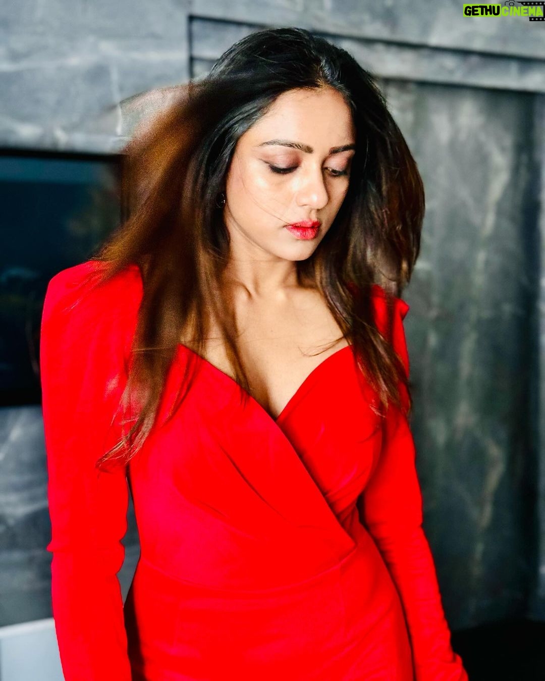 Vithika Sheru Instagram - Fiercely feminine ❤️🔥