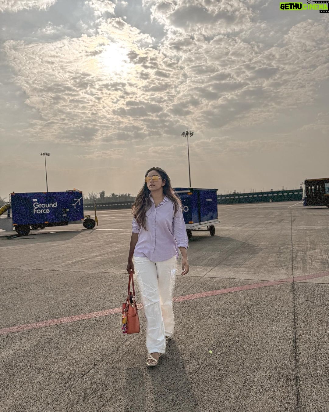 Vithika Sheru Instagram - Living the moment ❤️