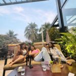 Vithika Sheru Instagram - This is only to make you jealous... YOU KNOW WHO YOU ARE! 🦩💕