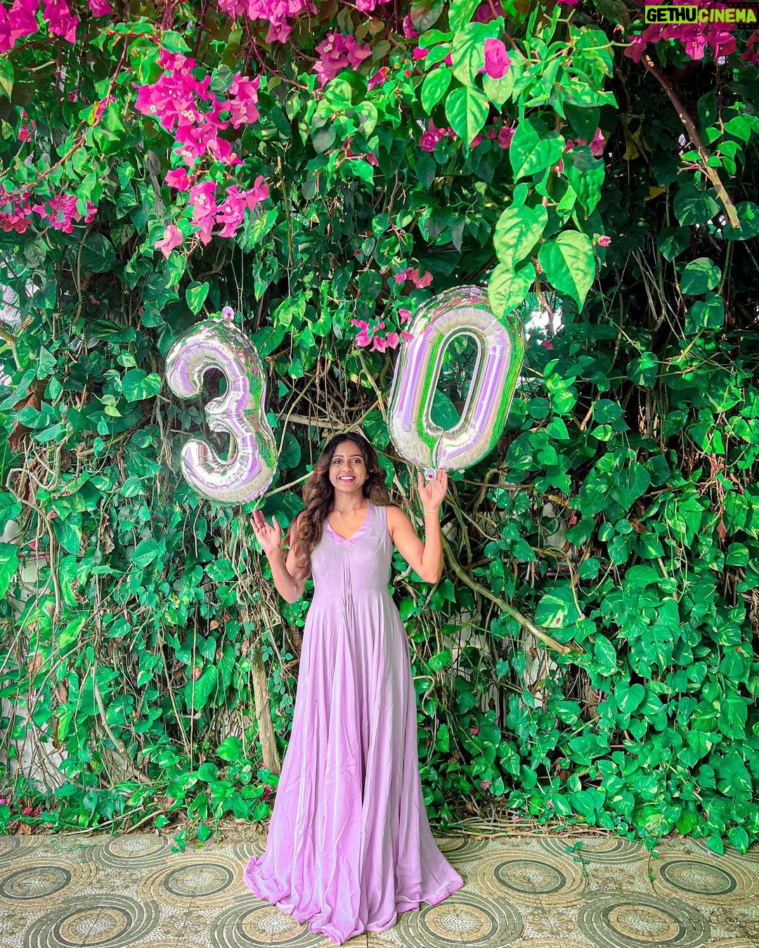 Vithika Sheru Instagram - Thanks for all the lovely wishes my dear besties ❤️ This year is all about happiness 🫶🏽