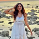 Vithika Sheru Instagram - I Sea You 🌊 🌅❤️🏝️🧿 #neil