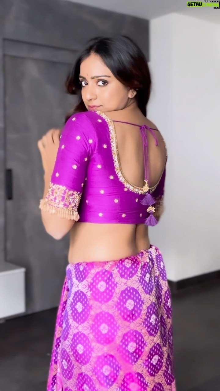Vithika Sheru Instagram - From Pleats To Perfection The Mesmerizing Journey Of Saree Draping Unfolds 💜 @house_of_aakriti @alluringaccessories.a2 VC - @abhinaya_bellapu Thank You Abbiluuu