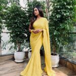 Vithika Sheru Instagram - So In Love This One Min Saree 💛 @veenapujarilabel 💛 Earrings- @alluringaccessories.a2