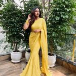 Vithika Sheru Instagram - So In Love This One Min Saree 💛 @veenapujarilabel 💛 Earrings- @alluringaccessories.a2