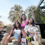 Vithika Sheru Instagram - This is only to make you jealous... YOU KNOW WHO YOU ARE! 🦩💕