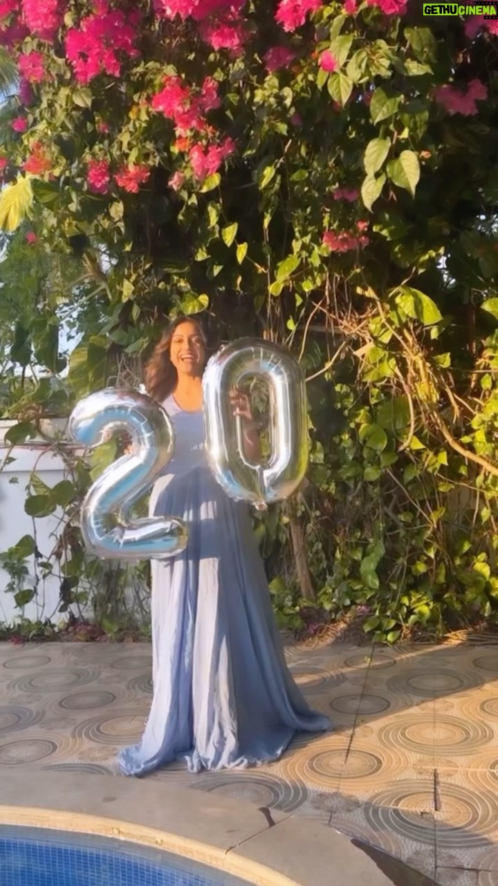 Vithika Sheru Instagram - Welcoming My 30s With Lots Of Love And Happiness. 🫶🏽❤️🧿 #justforfun