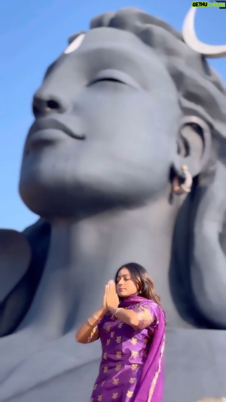 Vithika Sheru Instagram - Maha Siva Ratri Subhakankshalu 🙏🏽 . . Outfit - @bhargavikunam
