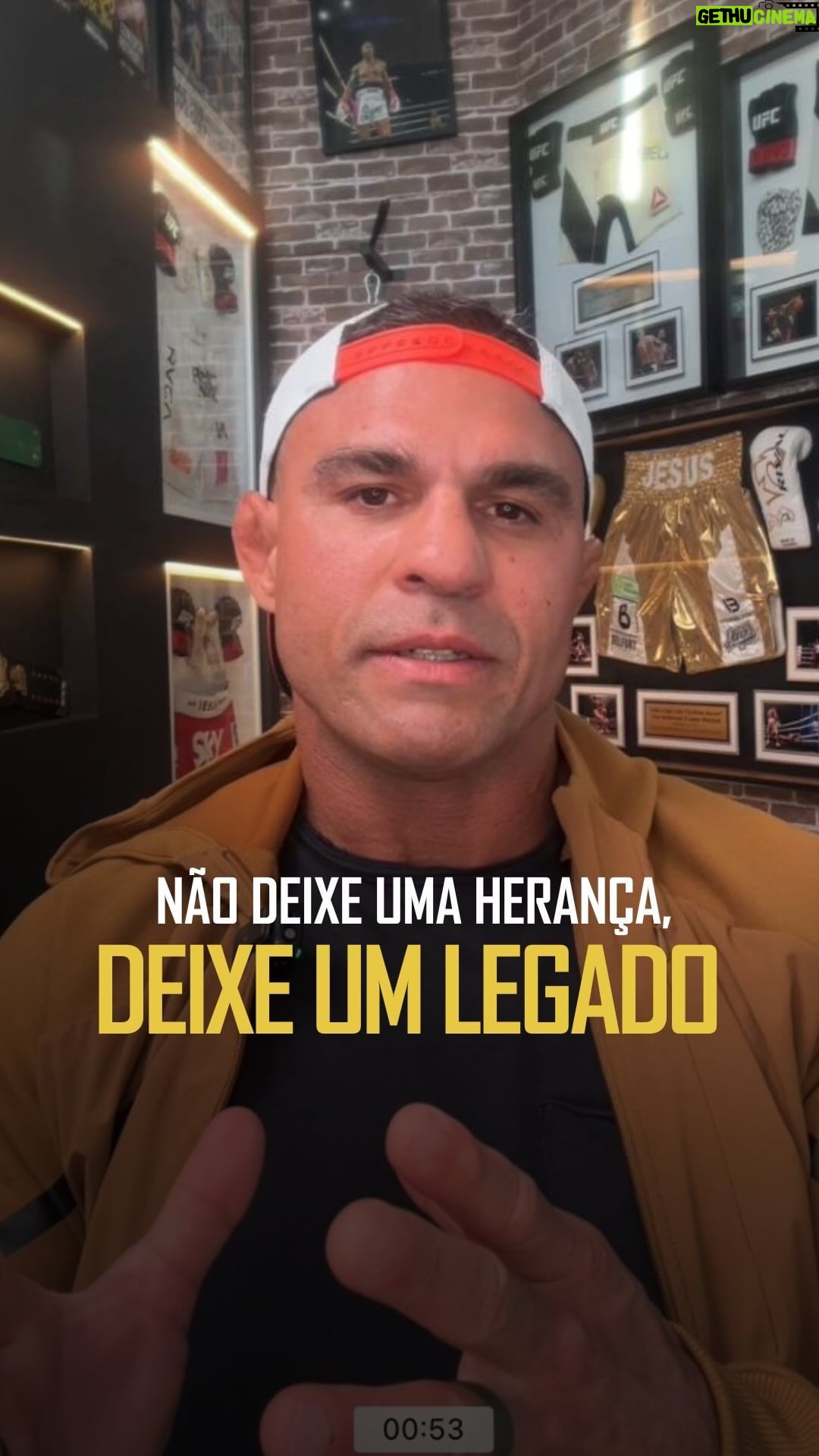 Vitor Belfort Instagram - Vivendo uma vida medíocre e sem propósito, tudo que você vai deixar nessa terra são coisas. Seja reconhecido pela sua fé, força e coragem para enfrentar todas as adversidades e você deixará um legado que permanece, mesmo após a sua partida. // Living a mediocre and purposeless life, all you will leave on this earth are things. Be recognized for your faith, strength and courage to face all adversity and you will leave a legacy that remains, even after your departure.