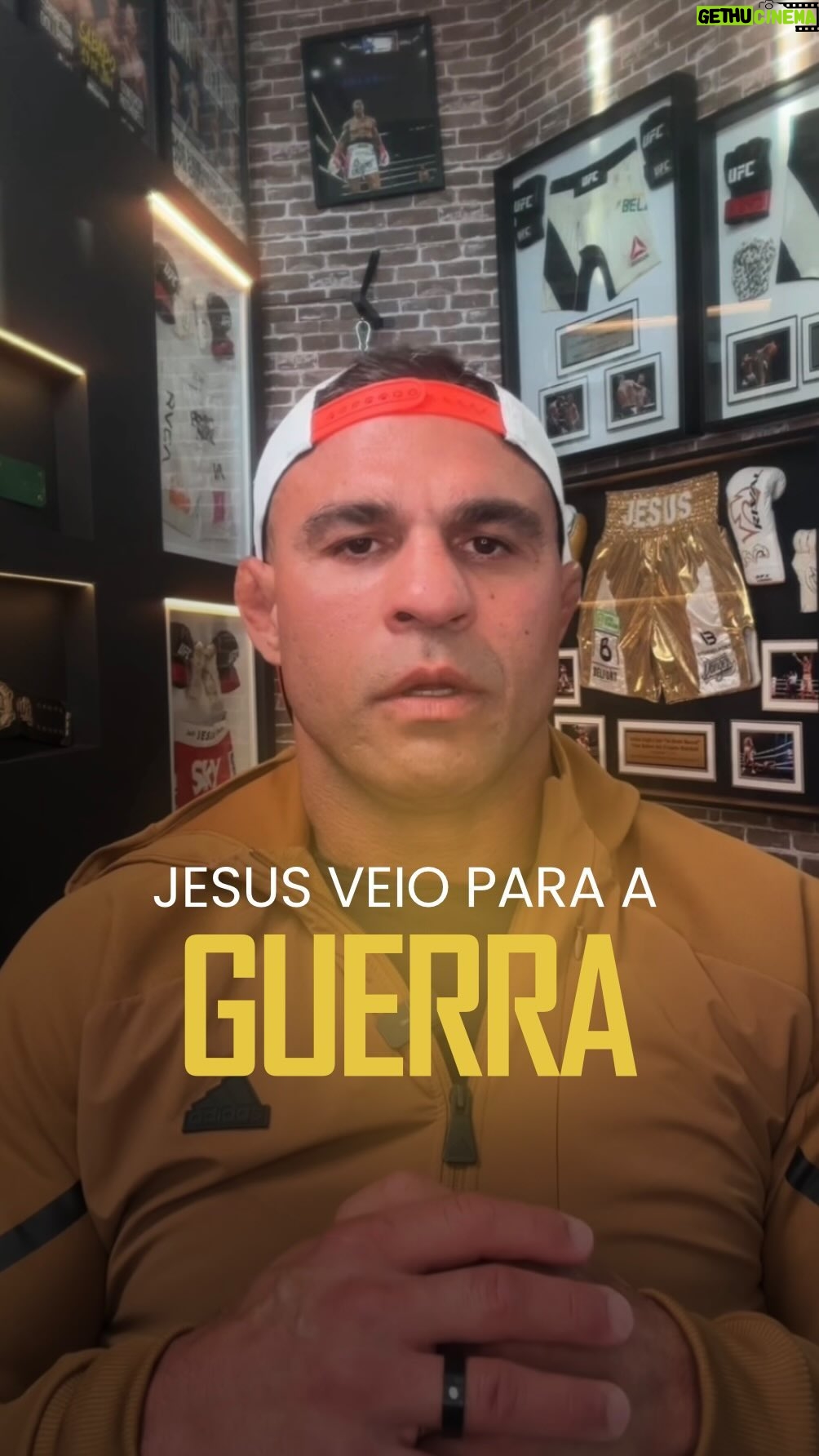 Vitor Belfort Instagram - Não se engane, porque todos os dias enfrentamos guerras espirituais. Você precisa estar preparado para essas batalhas diárias e não tem maneira melhor do que tendo corpo, mente e espírito perfeitamente alinhados. Jesus veio trazer as ferramentas para que sejamos vencedores. Você está pronto? // Do not fool yourself, because every day we face spiritual wars. You need to be prepared for these daily battles and there is no better way than having your body, mind and spirit perfectly aligned. Jesus came to bring the tools so that we can be winners. Are you ready?