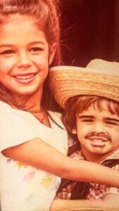 Vitor Belfort Instagram - “Todos os nossos dias vão passando na tua indignação; acabam-se os nossos anos como um conto ligeiro” – Sl. 90: 9. Hoje minha irmã Priscila completaria 49 anos, e precisamos aceitar o inaceitável, “O Senhor deu, o Senhor levou; louvado seja o nome do Senhor “ Jó 1:21 O vídeo na íntegra estará disponível no canal do YouTube Vitor Belfort Oficial as 18hs (horária de Brasília) link abaixo e no Stories https://youtu.be/03Wz1doBwa0?si=O5n-FxOUibZaJ0Ne