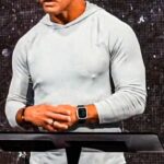 Vitor Belfort Instagram - Nossa luta contra o mal é constante, precisamos começar nossa luta cuidando do nosso corpo primeiro, alimente-se bem e exercita-se , seja um guerreiro (a) e vá a luta diária como um campeão. Cuide de sua casa, cuide dos seus! Comenta aí o que você acha, vale a pena abrir mão das tentações ? Quer assistir o vídeo na íntegra? Acesse o canal no YouTube, link na bio e no Stories https://youtu.be/GPoiSQHGqlM Forte abraço #motivação #luta #alimente #exerciciofisico #pazdeespírito #jesus #constancia