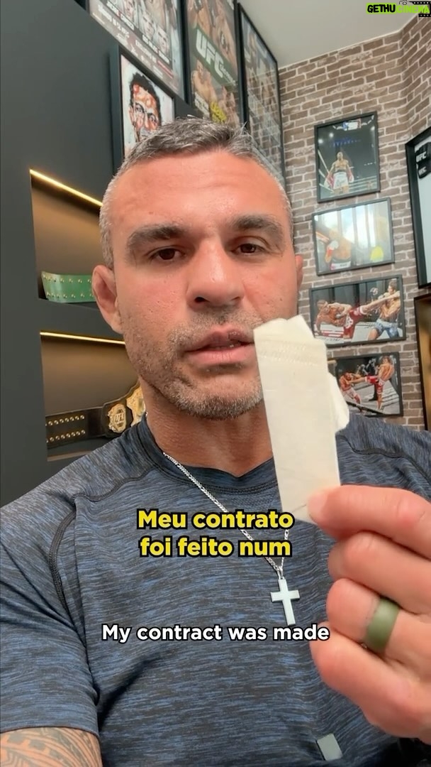 Vitor Belfort Instagram - As derrotas existem para que possamos aprender e melhorar cada vez mais. Não deixe de ter ao seu lado as pessoas certas, que vão assinar junto contigo o contrato da lealdade e da dedicação. Tenha sempre por perto algo que te lembre o porquê resolveu trilhar esse caminho. // Defeats exist so that we can learn and improve more and more. Make sure you have the right people by your side, who will sign the loyalty and dedication contract with you. Always have something nearby that reminds you why you decided to follow this path. #belfortclub #belforttraining #motivation #mma #ufc #lifestyle #mindset