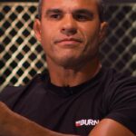 Vitor Belfort Instagram - Persistência é a chave para o sucesso. São as nossas escolhas e com lidamos com as dificuldades que determinam o sucesso. Enquanto você se entregar à preguiça ao “mimimi”, terá sempre os mesmos resultados. Vem para o Belfort Training e mude seu estilo de vida. Aperta no link da minha bio. // Persistence is the key to success. It is our choices and how we deal with difficulties that determine success. As long as you indulge in laziness and “mimimi”, you will always have the same results. Come to Belfort Training and change your lifestyle. Click on the link in my bio. #belfortclub #belforttraining #motivation #mma #ufc #lifestyle #mindset