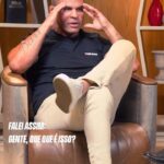 Vitor Belfort Instagram - Como você tem cuidado dos seus relacionamentos? Principalmente dentro do nosso lar, é fundamental ter um diálogo com a pessoa que escolheu caminhar com você. De nada adianta você não entender o que fez o “copo encher” e ter a escolha fácil de trocar o copo. Quais têm sido as suas escolhas? Você tem se Esforçado? Tem mantido a sua Garra e a sua Obediência no propósito da sua família, dos seus relacionamentos, sejam eles pessoais ou profissionais? // How are you taking care of your relationships? Especially within our home, it is essential to have a dialogue with the person who chose to walk with you. There is no point in not understanding what pushed the relationship to the limit and choosing the easiest path. Have you chosen right? Have you been making an effort? Have you maintained your Grit and Obedience in the purpose of your family, your relationships, whether personal or professional? #belfortclub #belforttraining #motivation #lifestyle #mindset #family