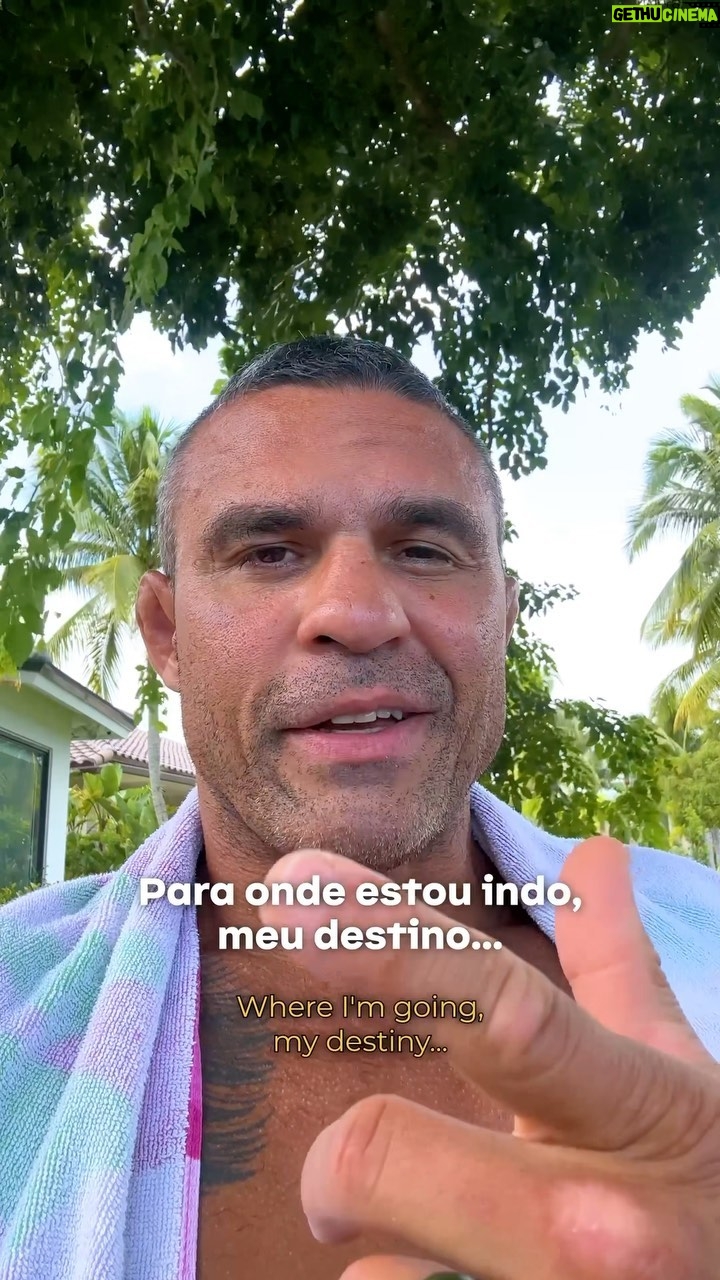 Vitor Belfort Instagram - E aí, você consegue responder essas 3 perguntas? Viva por princípios, entenda a sua identidade e conheça a sua jornada para dar os passos certos em direção a uma vida de sucesso. Aproveita e envia esse vídeo para aquele amigo que está precisando de uma motivação na semana. // So, can you answer these 3 questions? Live by principles, understand your identity and learn about your journey to take the right steps towards a successful life. Take advantage and send this video to that friend who needs some motivation this week. #belfortclub #belforttraining #motivation #mma #ufc #lifestyle #mindset