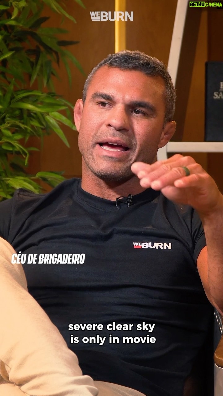 Vitor Belfort Instagram - Sempre é bom lembrar que o nosso relacionamento exige de nós ESFORÇO diário, GARRA em todas as situações que podemos mudar e OBEDIÊNCIA no propósito que Deus nos permitiu dentro do nosso lar. A construção de um relacionamento saudável, de um lar, é feita diariamente, então, meu amigo, cuide de quem está ai do teu lado te aconselhando, pois muitas vezes essas pessoas só querem o que você está conquistando. // It’s always good to remember that our relationship demands daily EFFORT, GRIT in all situations that we can change, and OBEDIENCE in the purpose that God has allowed us within our home. Building a healthy relationship, a home, is done daily, so take care of those who are by your side advising you, because many times these people only want what you are achieving. #motivation #family #belfortfamily #mindset #lifestyle