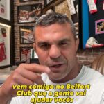 Vitor Belfort Instagram - O seu corpo é o seu primeiro lar, você precisa cuidar dele. As dores quando surgem são indícios de falta de cuidado, por isso se liga nesses exercícios de alongamento e mobilidade que você vai fazer para aliviar as dores das costas, pode ser aí mesmo, no meio da sua sala. Faz e depois me conta o quanto você se sentiu aliviado! E se quiser mais exercícios para cuidar da sua saúde, faça parte do Belfort Club lá nós vamos juntos na jornada do sucesso, clica no link da BIO. // Your body is your first home, you need to take care of it. When pain arises, it’s a sign of lack of care, so check out those stretching and mobility exercises you’re going to do to relieve back pain, it could be right there, in the middle of your living room. Do it and then tell me how relieved you felt! And if you want more exercises to take care of your health, be part of the Belfort Club there we go together on the journey of success, click on the BIO link. #belfortclub #belforttraining #motivation #mma #ufc #lifestyle #mindset #stretching #contraction
