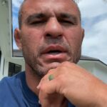 Vitor Belfort Instagram - As perdas fazem parte da nossa vida, afinal a nossa primeira perda é ao sair do ventre de nossa mãe. Mas é desse modo que ganhamos um mundo cheio de possibilidades. Agora me diz: o que tem te parado? O que tem te impossibilitado de ter uma vida de sucesso? Deixa aqui nos comentários // Losses are part of our life, after all, our first loss is when we leave our mother’s womb. But that’s how we gain a world full of possibilities. Now tell me: what has been stopping you? What has been preventing you from having a successful life? Leave it here in the comments #lifestyle #mindset #life #motivation #mylife